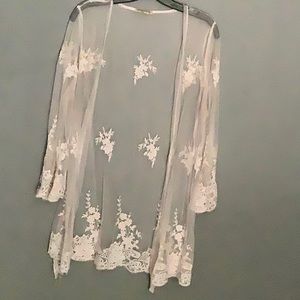 DONATED ✨ Lace Coverup